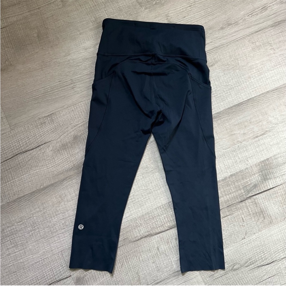 LULULEMON Fast and Free Crop Leggings II 19" Navy Blue Size 4 Side Pocket - Picture 7 of 13